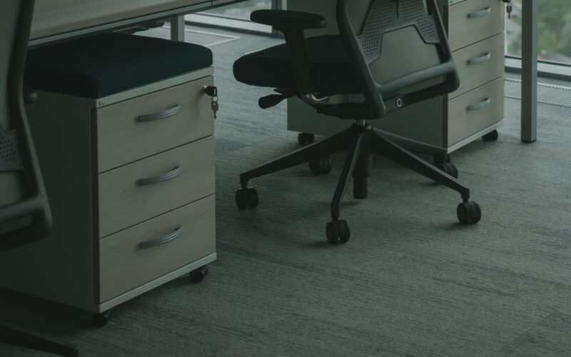 ¿Qué silla comprar para trabajar 8 horas? Claves para elegir una silla ergonómica ¿Qué silla comprar para trabajar 8 horas? Claves para elegir una silla ergonómica